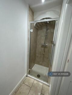 Room 10: En-Suite