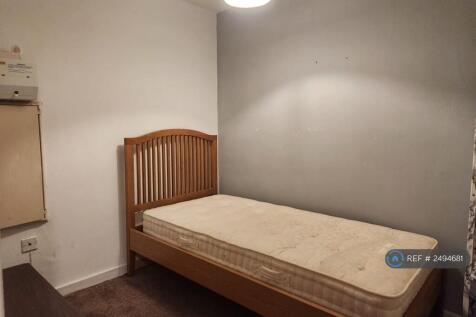 Bedroom 4 Pic1