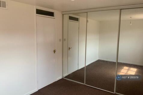 Rear Bedroom