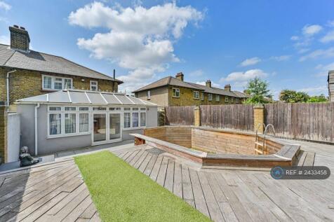Garden And Pool Bbq Pit
