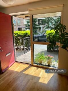 Entrance With Private Garden