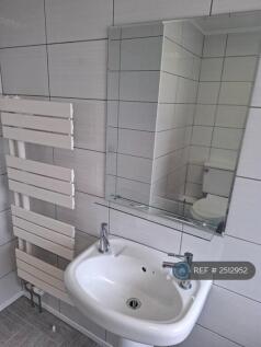 Upstairs Bathroom