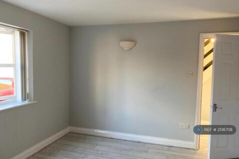 Living Room/Bedroom