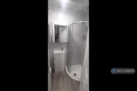 Upstairs Bathroom