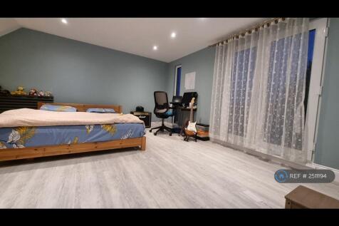 2nd Floor - Master Bedroom