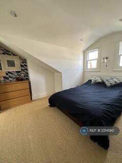 Loft Bedroom (2)