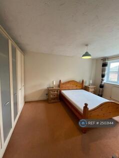 Bed 1 Large Double £1,100