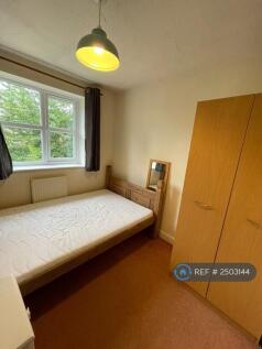 Bed 3 Queen £900