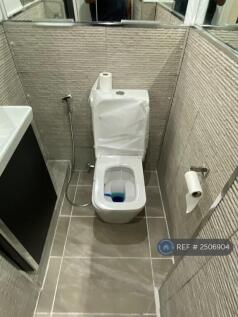 Bedroom 1 Ensuite Bathroom