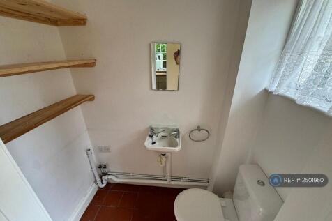 Downstairs Cloakroom 