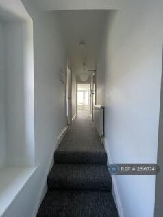 Hallway To Livingroom