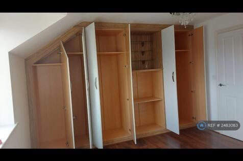2/f Family Bedroom