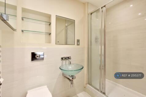 Ensuite (Master Bedroom)