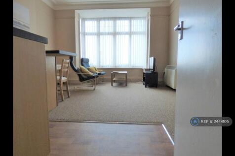 Spacious Lounge