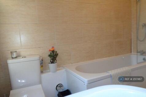 Bright Modern Bathroom