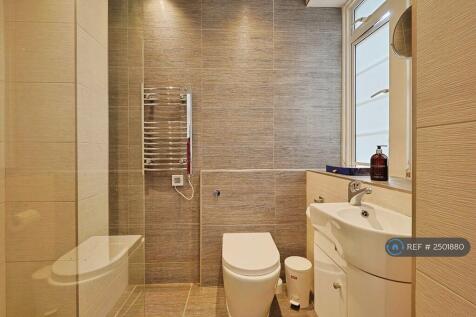En Suite Bathroom