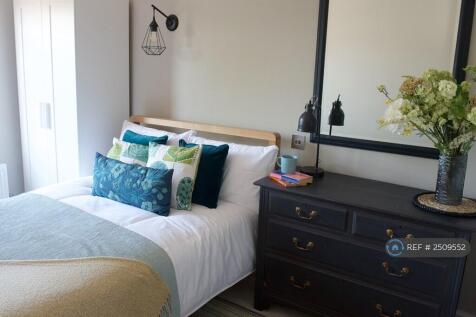 Room d On The First Floor 