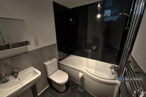 Contemporary Bathroom 