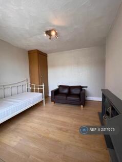 Lounge / Bed