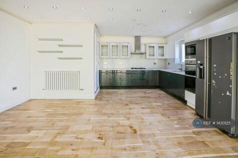 Lounge/Kitchen