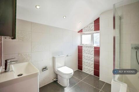 Upstairs Bathroom