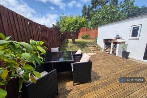 Rear Garden Decking