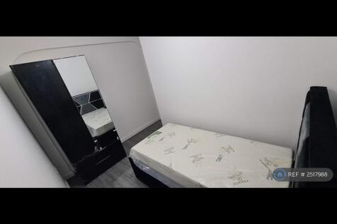 Bedrooom 2