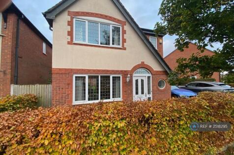 Front With Garage &amp; Private Parking