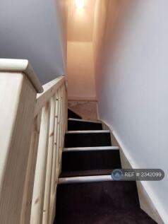 Stair To Loft Pent Room