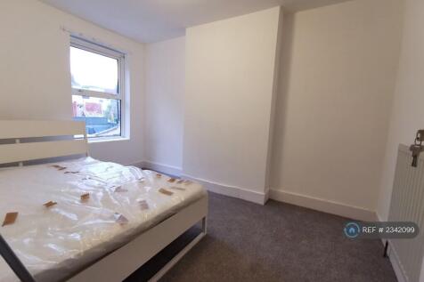 Double Bedroom 3 (First Floor)