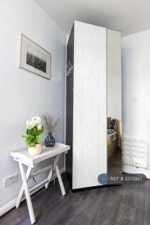 Cupboard Bedroom 1 