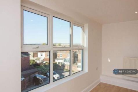 Sunny Open Plan Space 