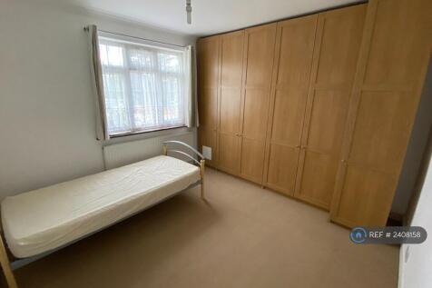 Rear Bedroom