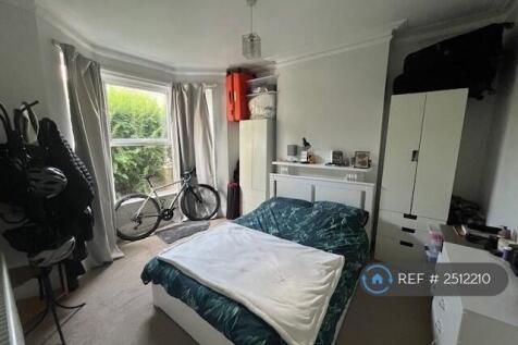 Double Bedroom 1