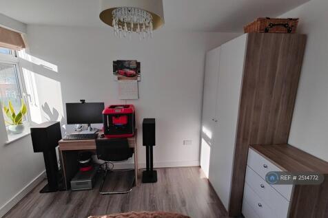 Bedroom No2 3