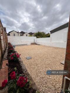 Courtyard Garden 