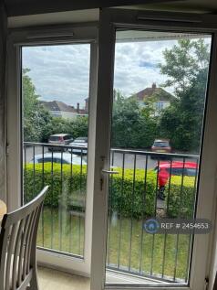 View Over Garden &amp; Parking 