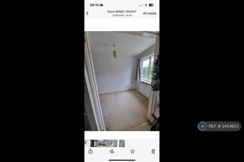 2nd Bedroom - June 2025/ Doorway Into Lounge