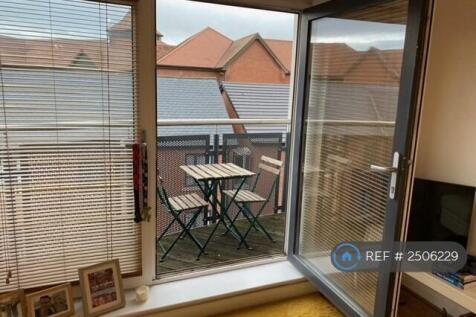 Lounge - Balcony Doors 