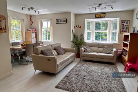 Spacious Open Plan Living Room