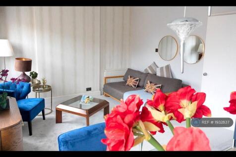 Detail Living Area