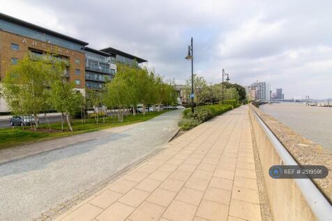 Thames Path &amp; River