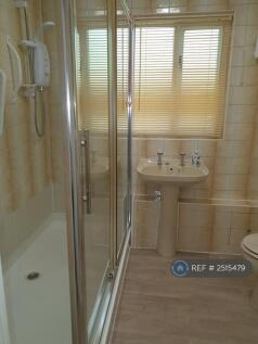 Shower Room/Wc/Heated Towel Rail