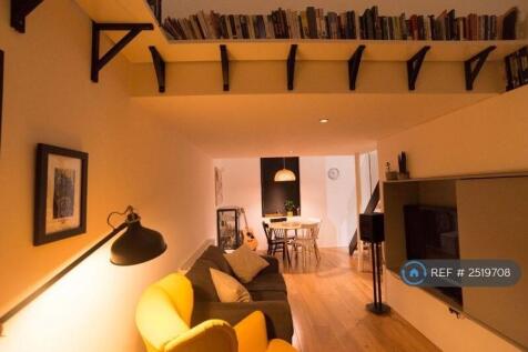 Lounge/ Dining Room