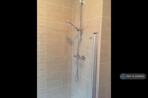 Fully Tiled Power Shower Over Bath