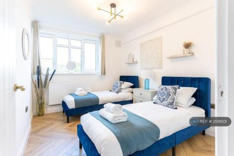 Double Bedroom 2
