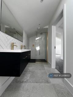 Master Ensuite