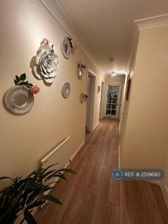 Gallery /Entrance