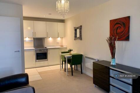 Open Plan Kitchen With Dinning 