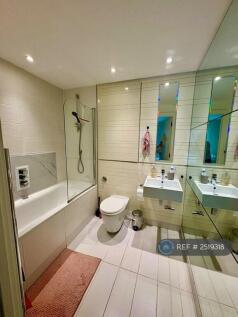 En-Suite Bathroom With Storage